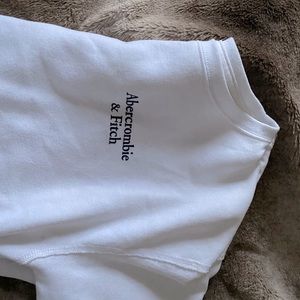 Abercrombie & Fitch Crew Sweatshirt